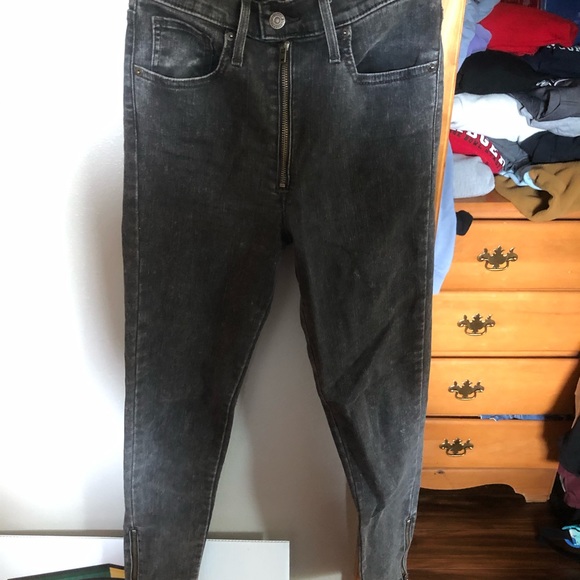 Levi high rise skinny jeans - Picture 2 of 5